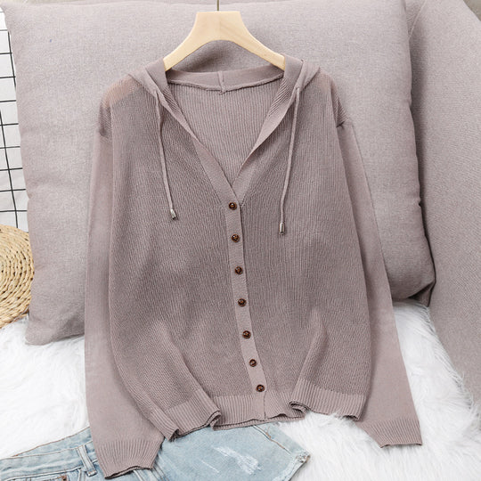 Damen Strickjacke mit Kapuze und eleganten Holzknöpfen R&B