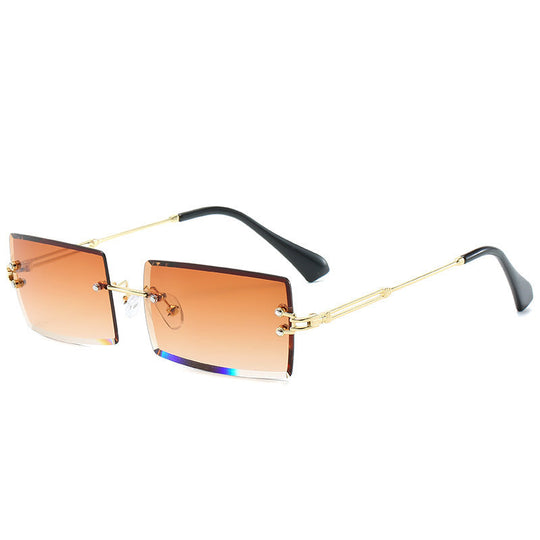 Heidi-Mode | Modische Rechteckige Sonnenbrille Im Retro Stil