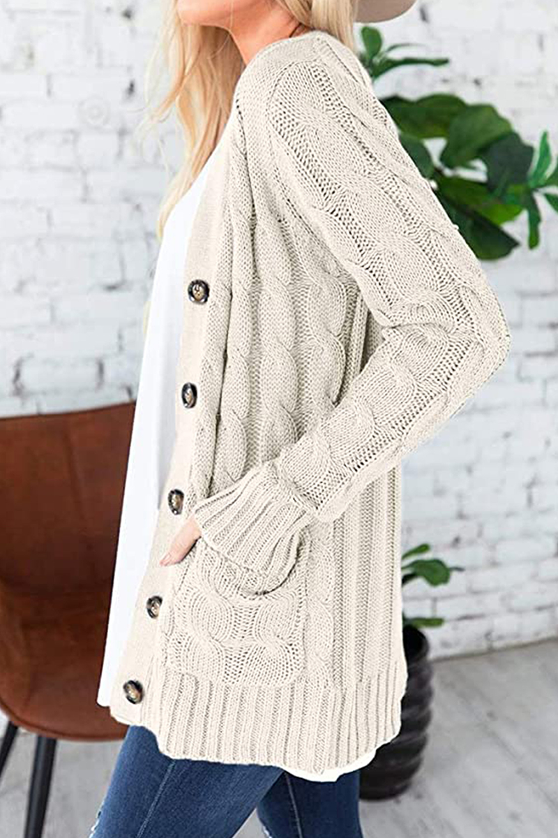 R&B | Zeitlose und Elegante Strickjacke Winter