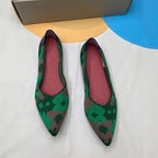 Damen spitz zulaufende Ballerinas mit modernem Muster und flexiblem Fußbett