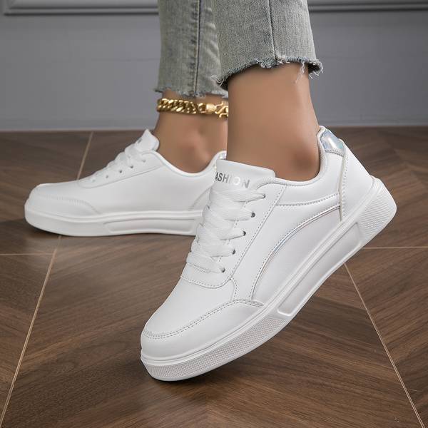 R&B | Sneaker Weiße Sneaker mit Gold/Silber Details