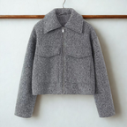 R&B | Fit Damen Kurzjacke mit Spitzem Kragen und Frontreißverschluss