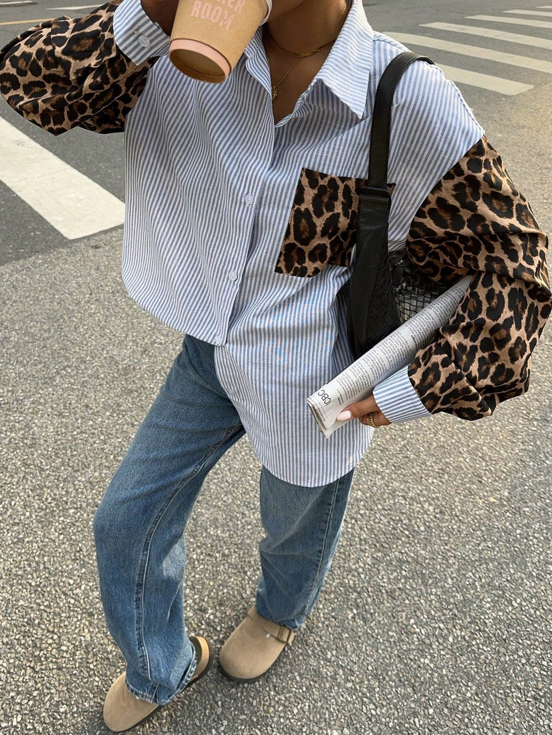 R&B | Damenbluse mit Leo-Details Auffällig, Locker & Streetstyle Bereit