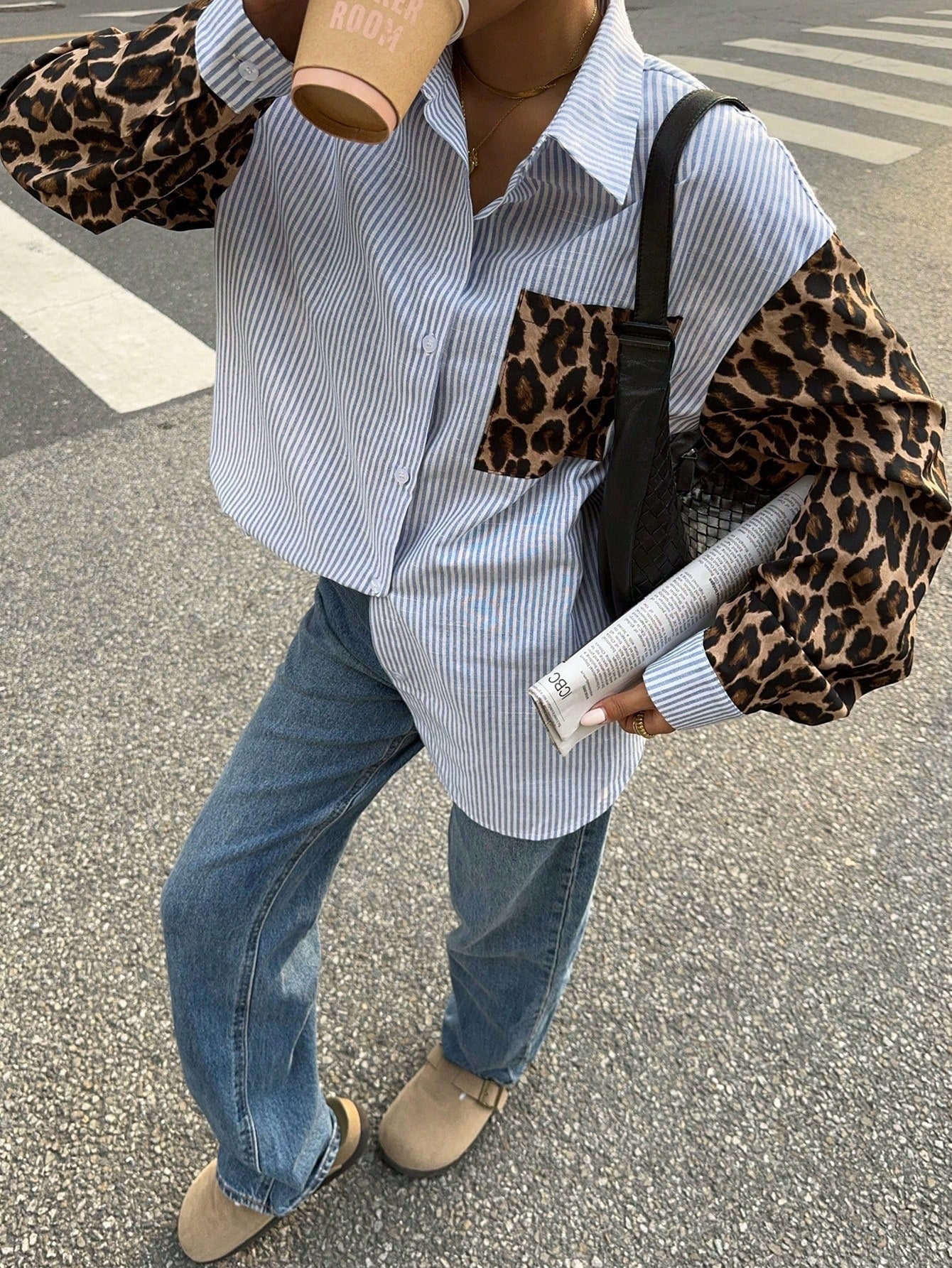 R&B | Damenbluse mit Leo-Details Auffällig, Locker & Streetstyle Bereit