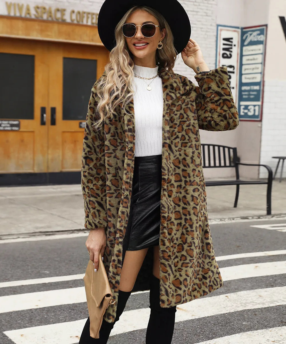 R&B | Plüschjacke mit Leopardenmuster