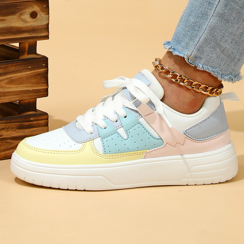 Trendige Damen-Sneaker R&B