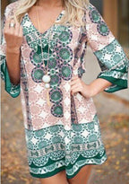 Damen lässiges Kurzes Kleid mit buntem Mandala-Muster und ausgestellten Ärmeln R&B