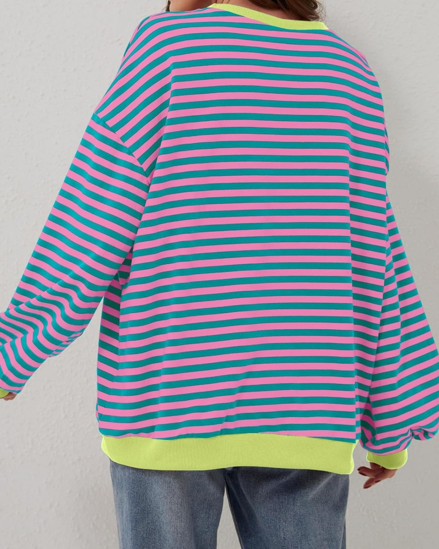 ÜBERGROßES, GESTREIFTES SWEATSHIRT MIT LANGEN ÄRMELN