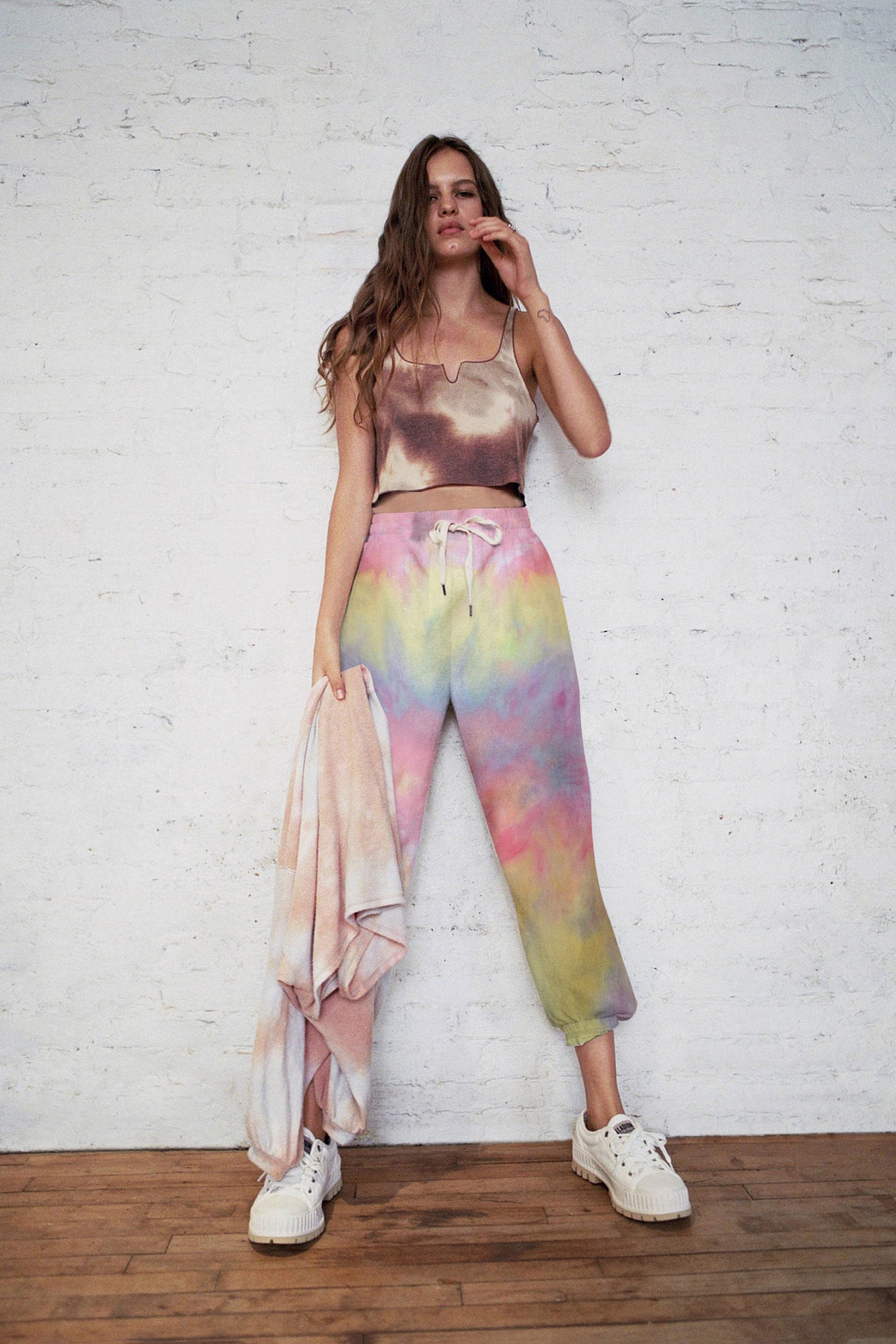 Damen Freizeithose mit lässigem Schnitt und modernen Batikmustern R&B