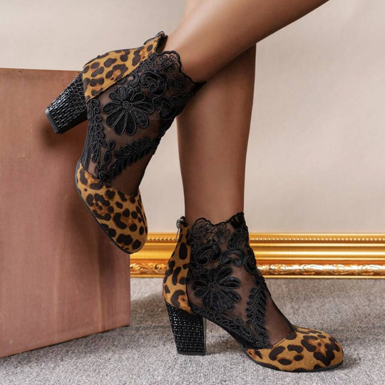 R&B | Bestickte High-Heel-Stiefel - Trendy Footwear