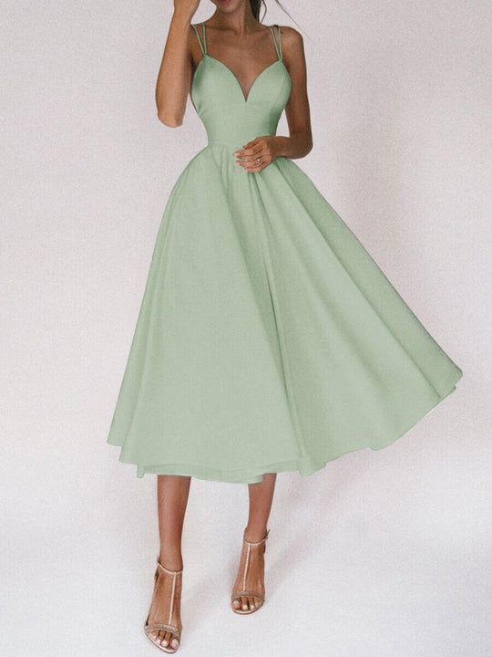 R&B | Grace Das Elegante Trägerkleid mit V-Ausschnitt