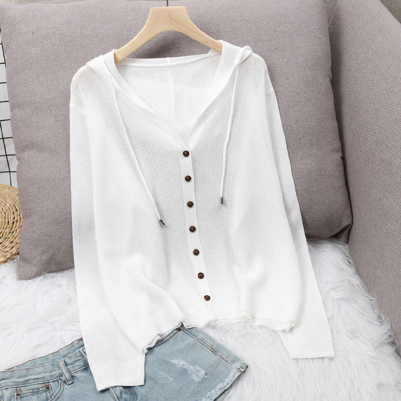 Damen Strickjacke mit Kapuze und eleganten Holzknöpfen R&B