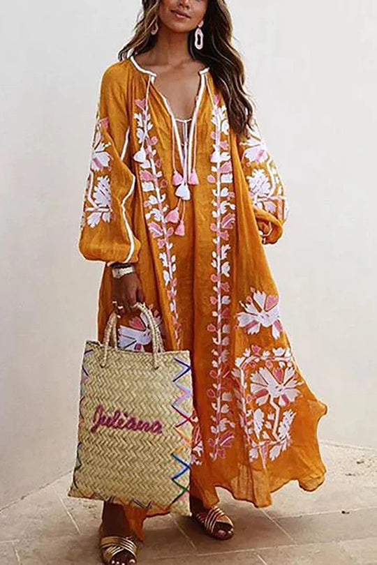 Langes Kleid im Bohemian-Stil mit Blumendruck
