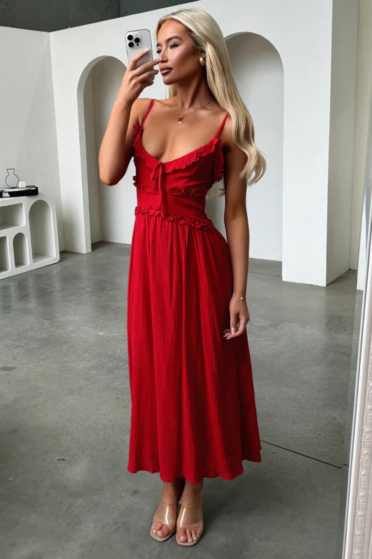 R&B | Kleid mit Hosenträgern und Rüschen