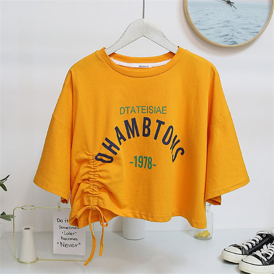Damen cropped T-Shirt mit lässigem Kordelzug und kreativem Schriftzug R&B