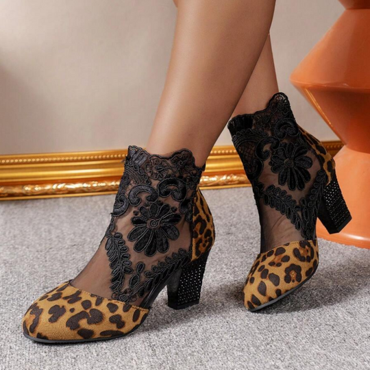 R&B | Bestickte High-Heel-Stiefel - Trendy Footwear