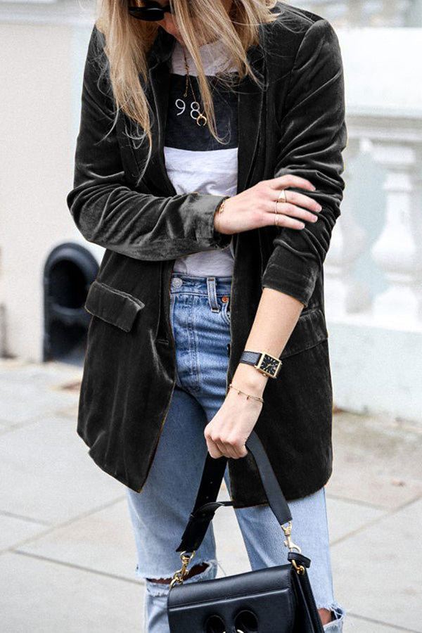 R&B | Blazer aus Samt im Streetstyle