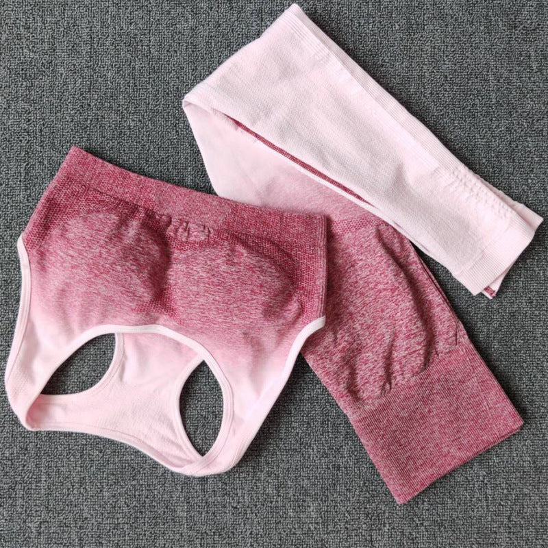 Damen Sportliches Oberteil mit Hochbund und atmungsaktiven Shorts R&B