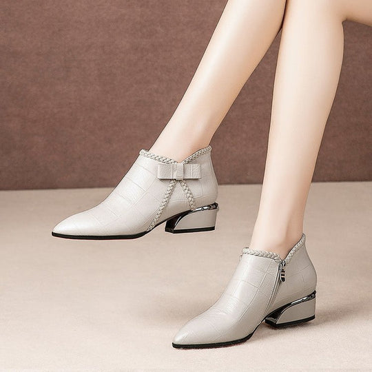 Damen elegante Ankle-Boots mit geflochtenem Detail und modischem Absatz R&B