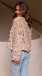 R&B | Short Jacket Strukturierte Passform Gep Quiltetes Design Offene Vorderseite