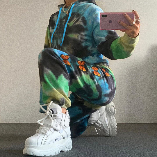 Damen Kapuzenanzug mit buntem Batikmuster und floralen Applikationen R&B
