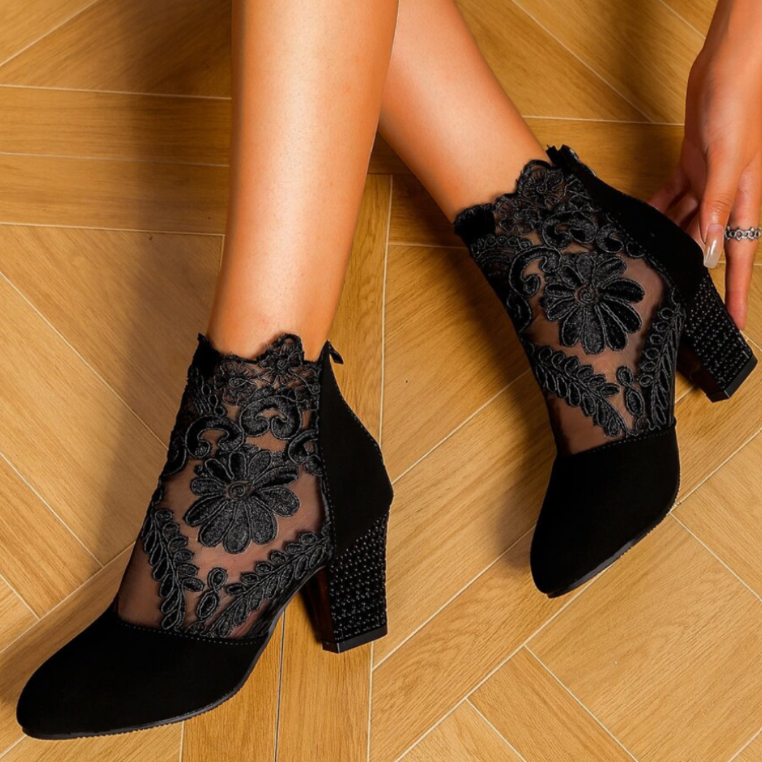 R&B | Bestickte High-Heel-Stiefel - Trendy Footwear