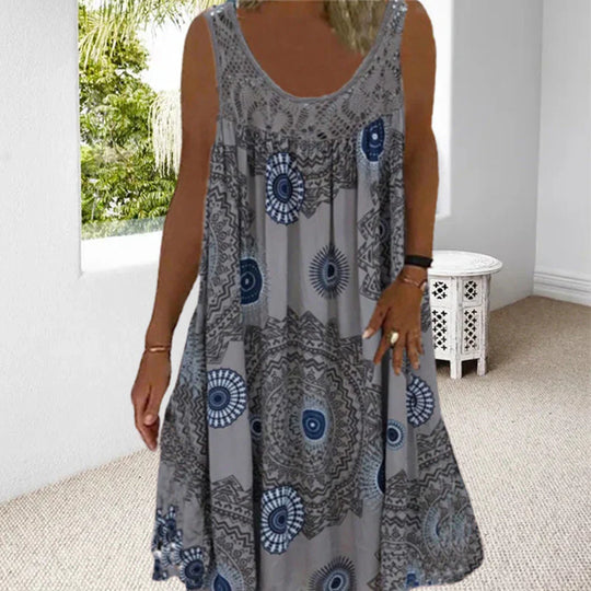 R&B | Ärmelloses Kleid mit Lebendigem Boho-Print