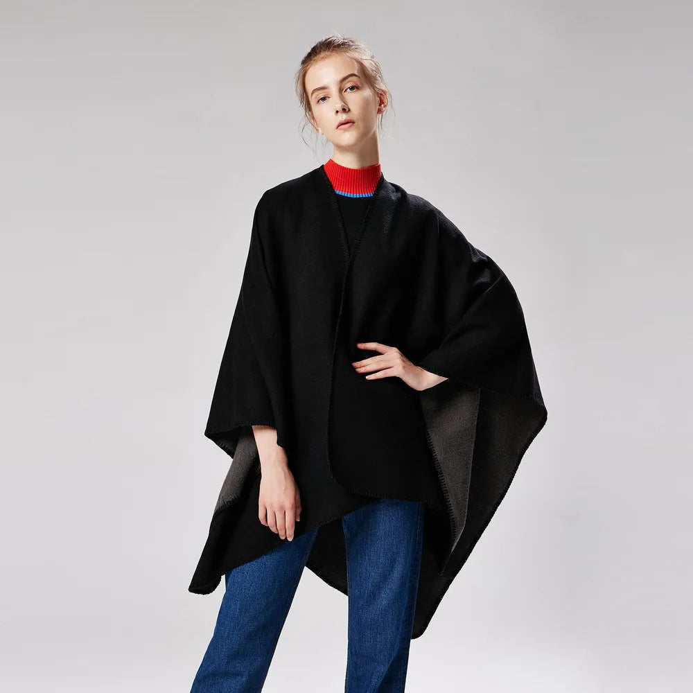 R&B | Warmer Poncho mit Fließendem Schnitt