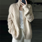 R&B | Strickjacke mit hohem Halsausschnitt