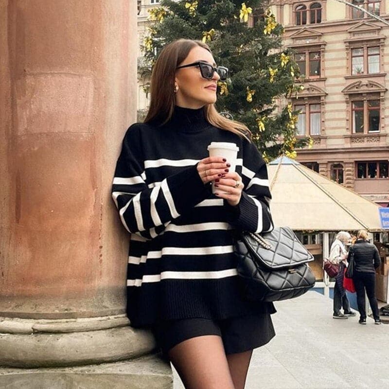 R&B | Wunderschöner Pullover mit Breiten Streifen und Stehkragen