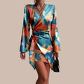 Wickelkleid mit abstraktem Marmorprint