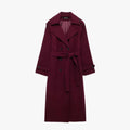 R&B | Eleganter Trenchcoat in Bordeauxrot mit Gürtel