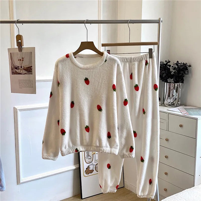 R&B | Fleece Komfort Schlafanzug - Süß, warm und bequem in 7 trendigen Varianten
