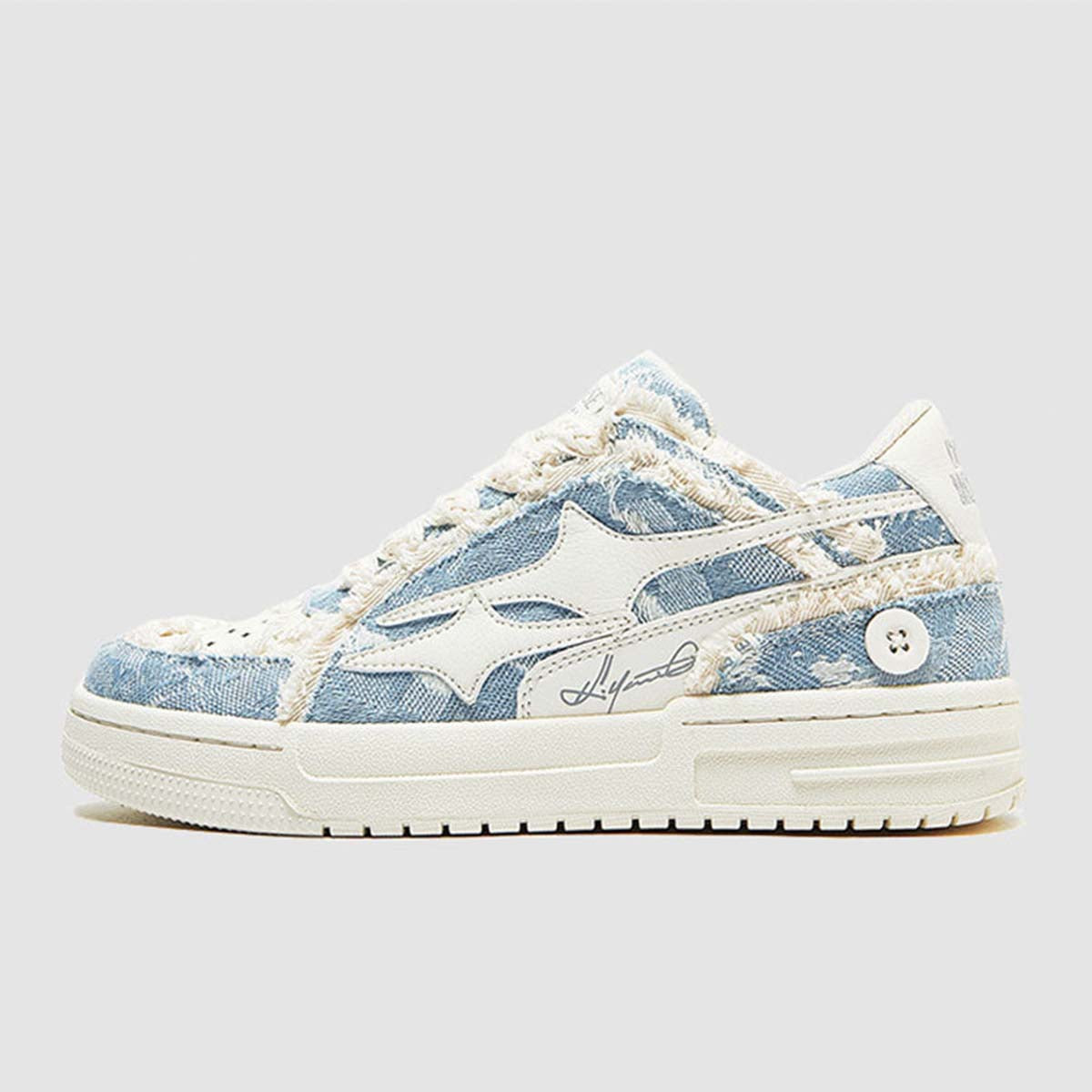 R&B | Hochwertige Y2K Sneaker In GR&Brochenem Blau