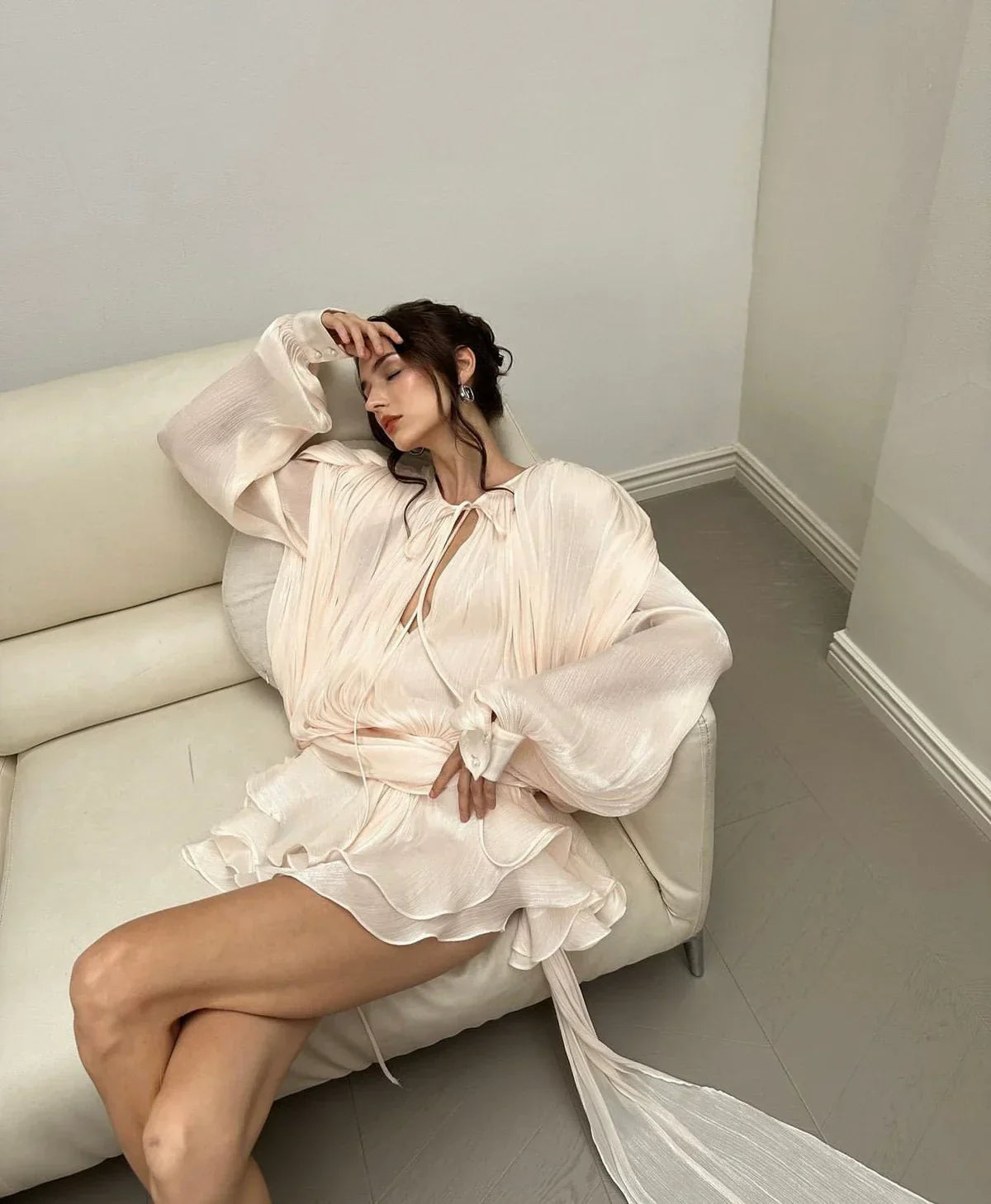 R&B | Rüschen-Minikleid