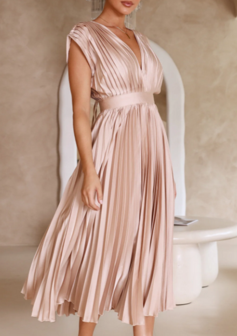 R&B | Elegantes Maxikleid Aus Leichtem Stoff