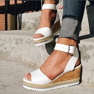 Klassische Damen-Keilsandalen
