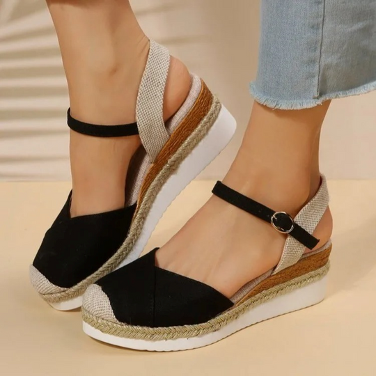 Damen Sandalen mit Schnallenverschluss und geschlossener Spitze – Isabelle R&B
