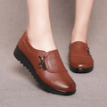 Moderner, bequemer Loafer mit Keilabsatz aus veganem Leder R&B