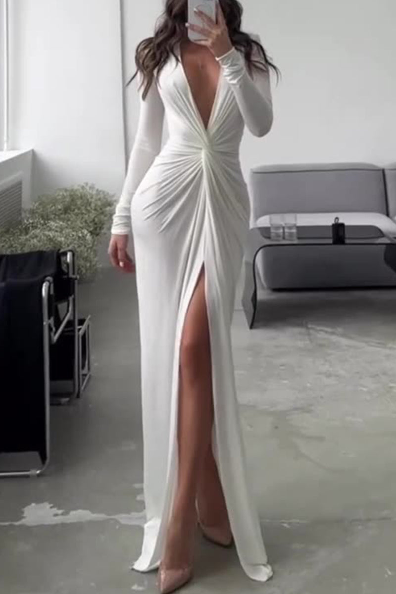 Chloé | Elegantes Kleid mit V-Ausschnitt und plissiertem Dekolleté
