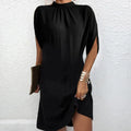 Elegantes Mini-Kleid mit hohem Kragen