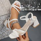 R&B | Elegante Sandalen Mit Chic Schnallenschluss