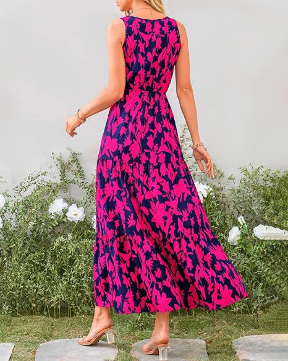 R&B | Kleid mit V-Ausschnitt und elastischer Taille