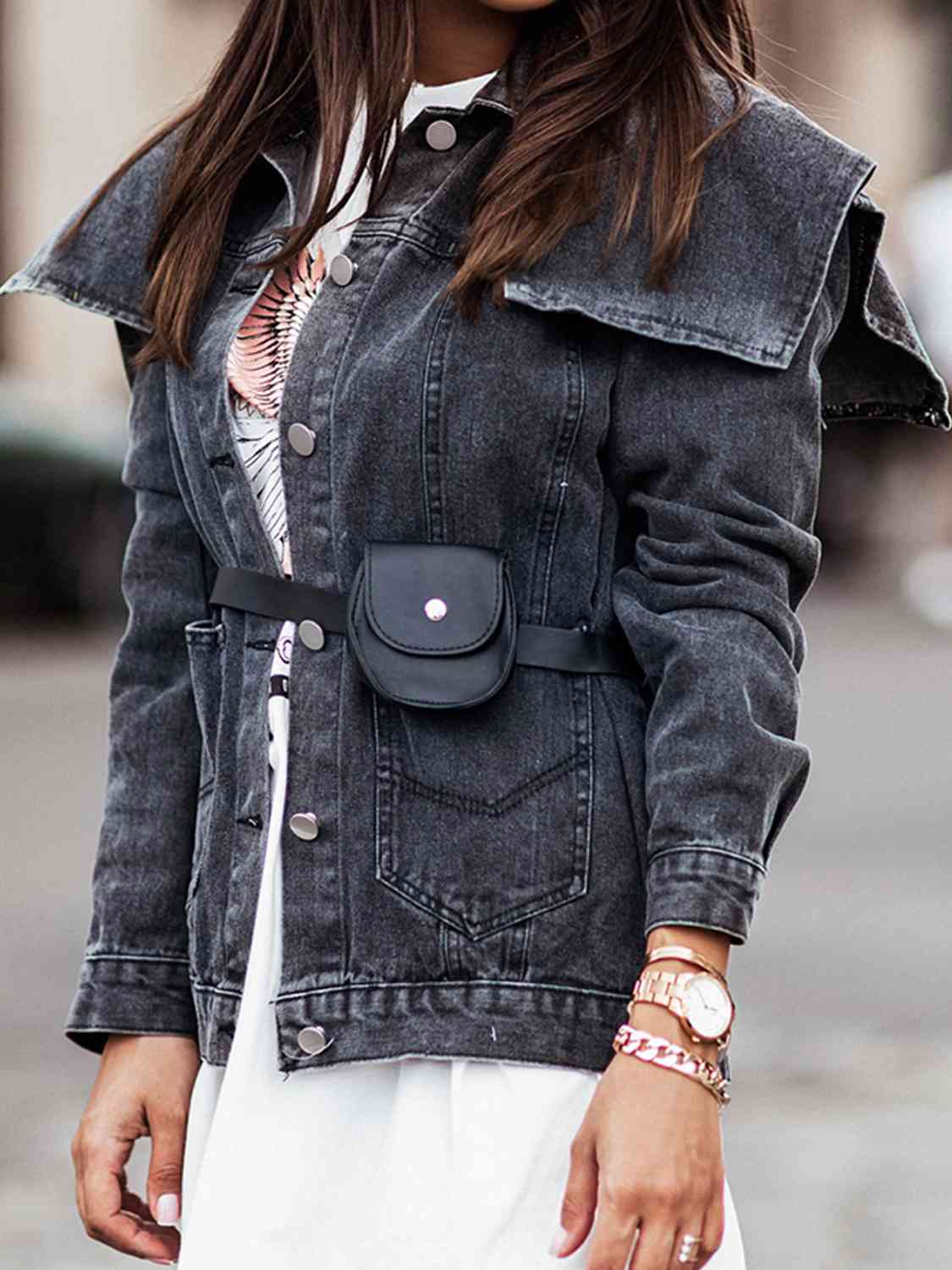 R&B | Kragenhals Knopfverschluss Denimjacke