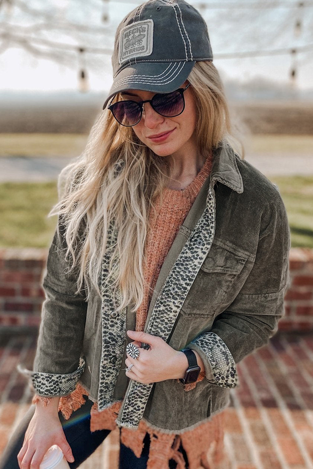 R&B | Samtjacke mit Tierdruck Details Stilvoll und Einzigartig Ideal für Den Alltag