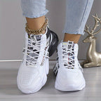 Bequeme, rutschfeste Knöchelsneaker mit Schnürsenkeln R&B