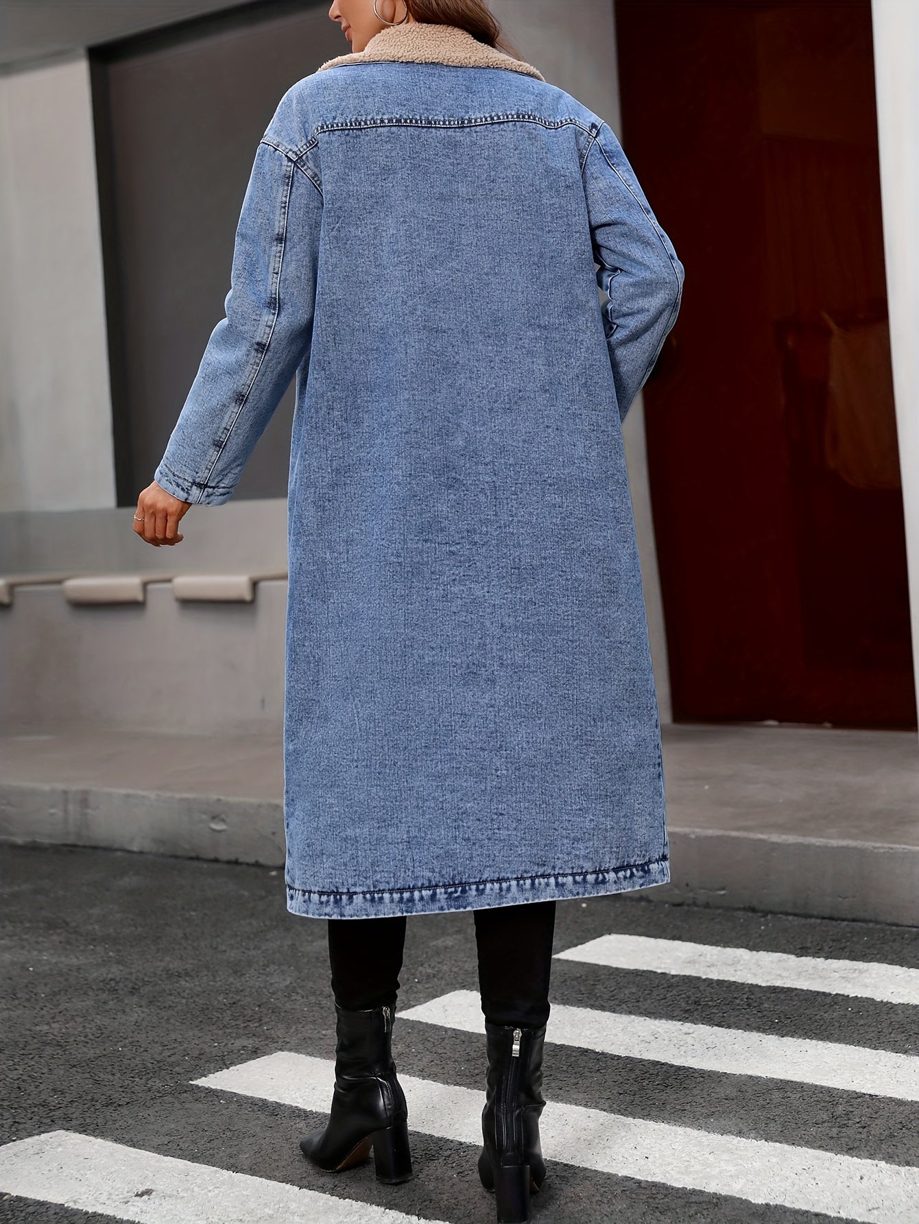 R&B | Getragene Kurze Blaue Jeansjacke