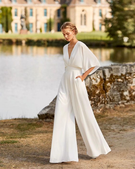 R&B Damen Jumpsuit mit V-Ausschnitt und weitem Bein