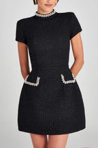 R&B | Exquisite und Verspielt Tweed Stoff Perlenbesatz Kurzarm Eingrifftaschen Mini Kleid