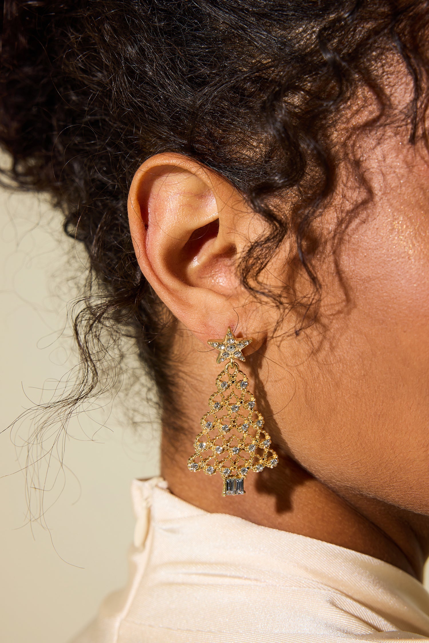 R&B | Faux Diamant Weihnachtsbaumform Ohrringe
